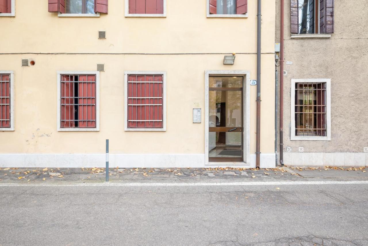 Essential Apartment A 5 Min Da Piazza Dei Signori Padua Buitenkant foto